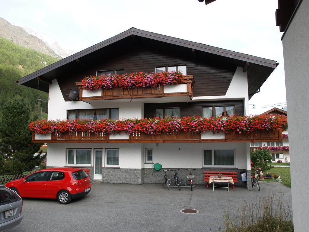 Ferienhaus Perle Saas-Grund Camera foto
